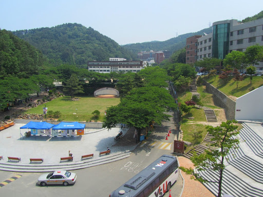 Học bổng hấp dẫn