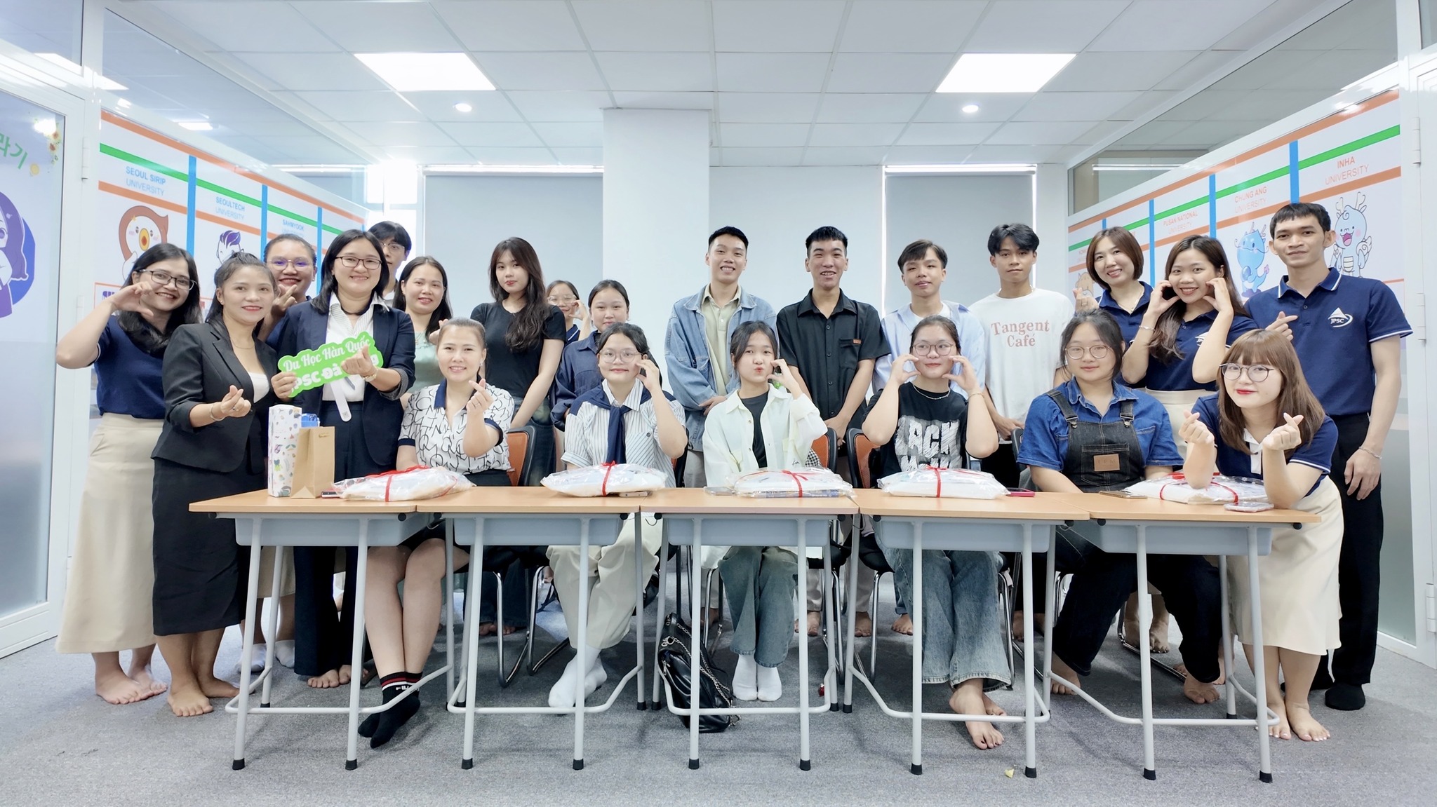 Những hình ảnh của buổi khai giảng
