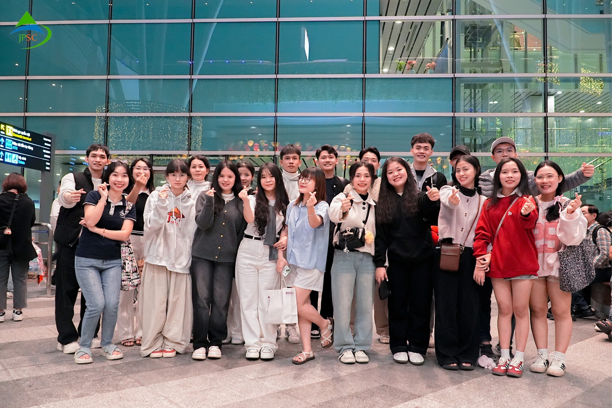 Trung tâm JPSC Đà Nẵng chụp hình lưu niệm cùng đoàn học viên đi trường Keimyung